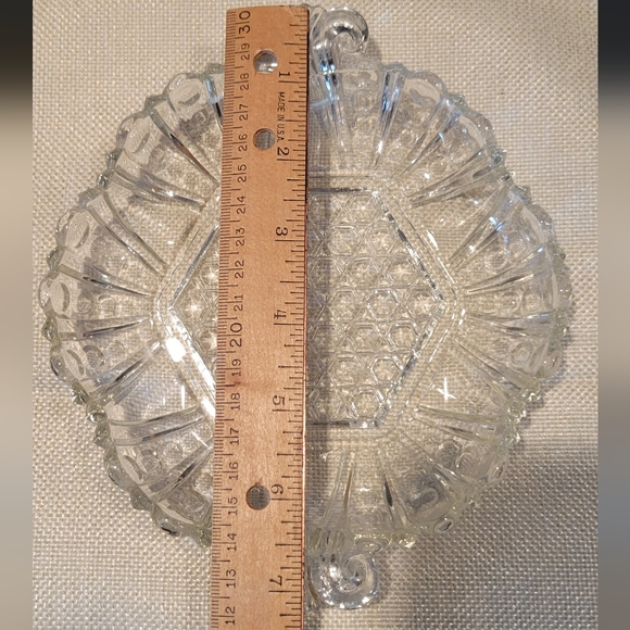 Vintage Pressed Glass Dishs with Handles- Candy or Relish - Picture 5 of 5